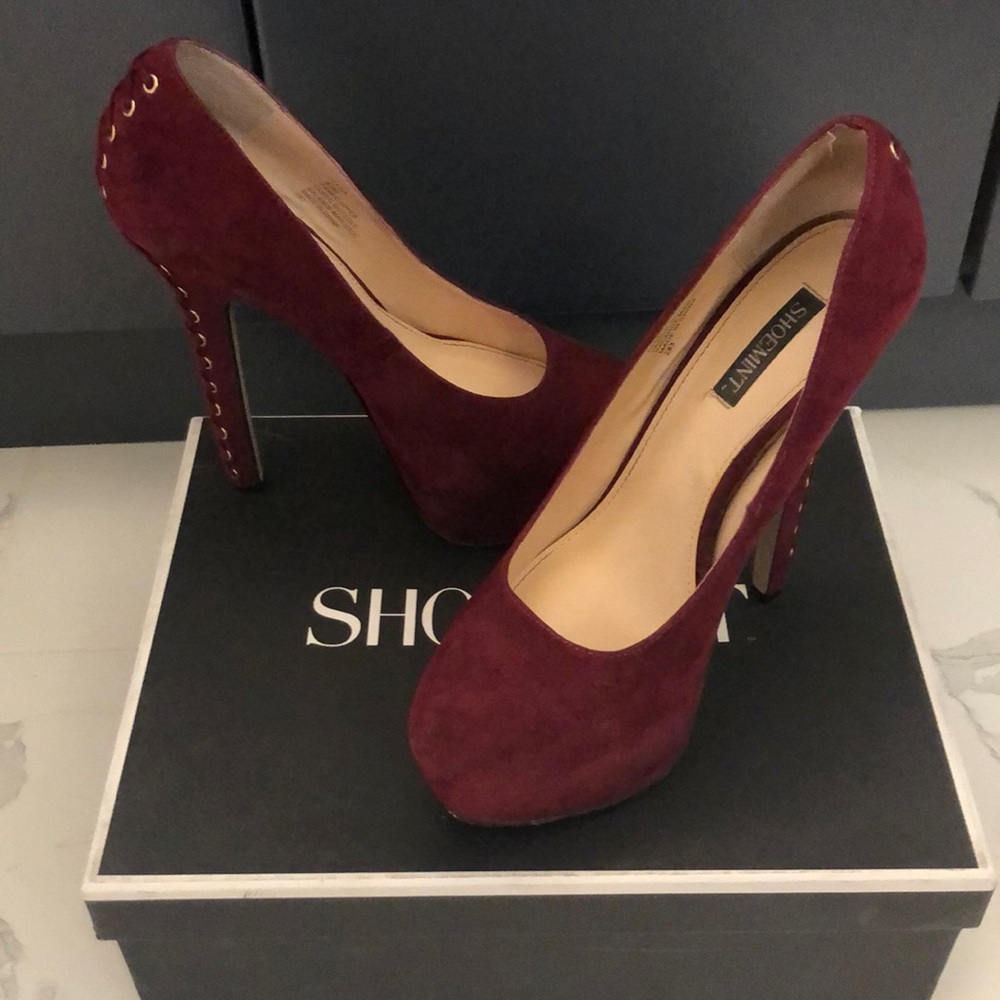 Shoe Mint Platform Heels, Size 6.5, Color Wine